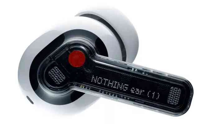 Nothing a lansat oficial Ear (1), căști true wireless transparente de 99 de euro