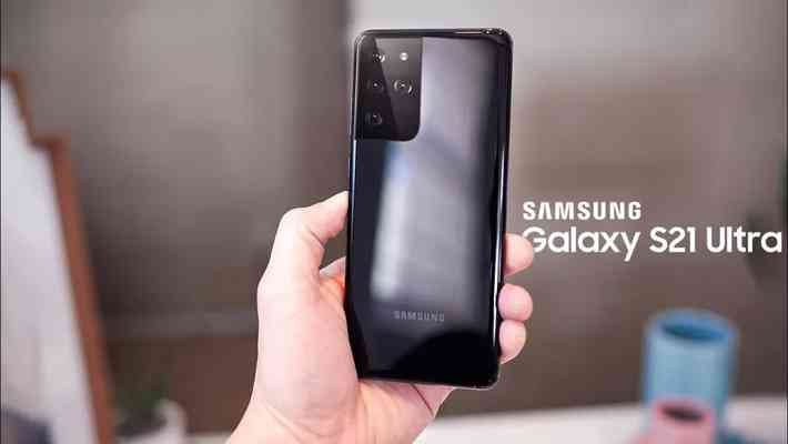 Chiar dacă făcea glume pe seama Apple, Samsung ar putea elimina accesoriile din cutia Galaxy S21