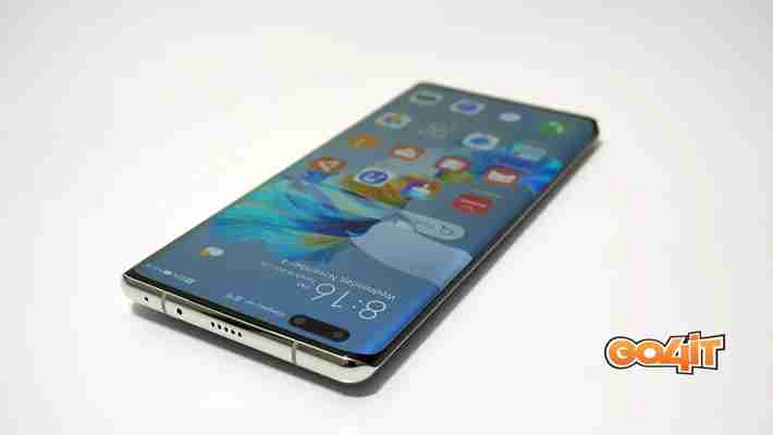 Huawei P50 ar putea fi primul telefon cu Harmony OS preinstalat din fabrică