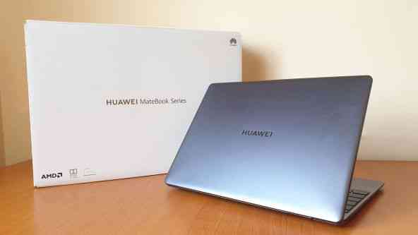 Prezentare Huawei MateBook 13: Ultrabook premium cu ecran de 13 inch și procesor AMD Ryzen 5 + smartwatch cadou la achiziție